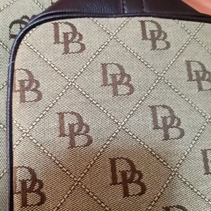 Dooney & Bourke 1975